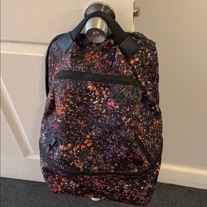 Lululemon City Adventurer Backpack II FLMI/BLK/O/S